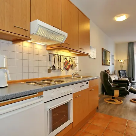 Meeresblick 019 Apartment Kuehlungsborn